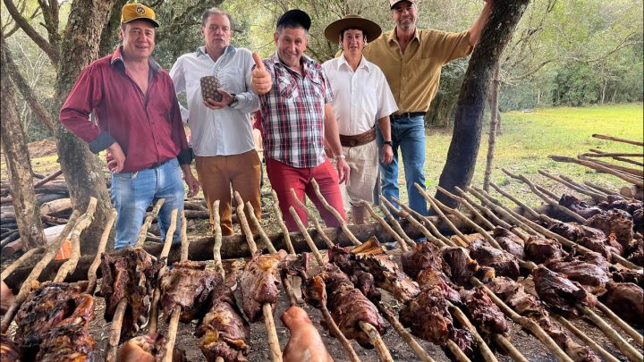 dos - O CHURRASCO DOS 11 IRMÃOS HOMENS FILHOS DO MESMO PAI E MESMA MÃE - FAMÍLIA CHAVES ANIVERSÁRIO DA VÓ